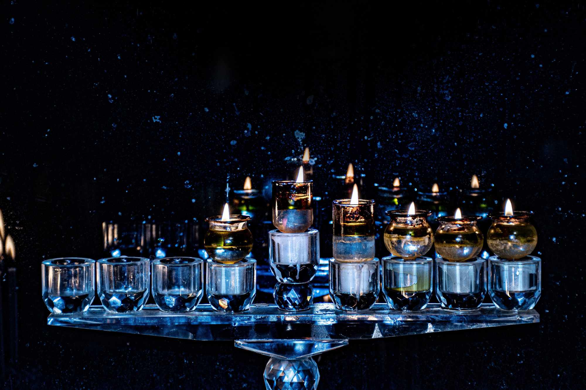 Slow Down Your Evening: Calming Scent Candles & Cozy Habits